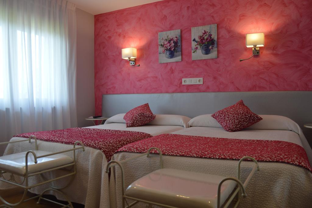 Hotel El Pinar Villapedre Exteriér fotografie