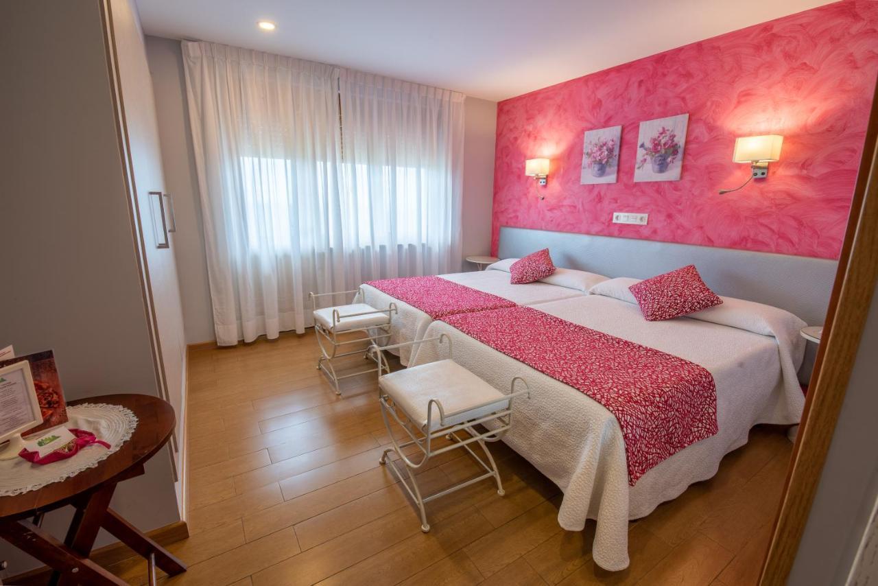 Hotel El Pinar Villapedre Exteriér fotografie